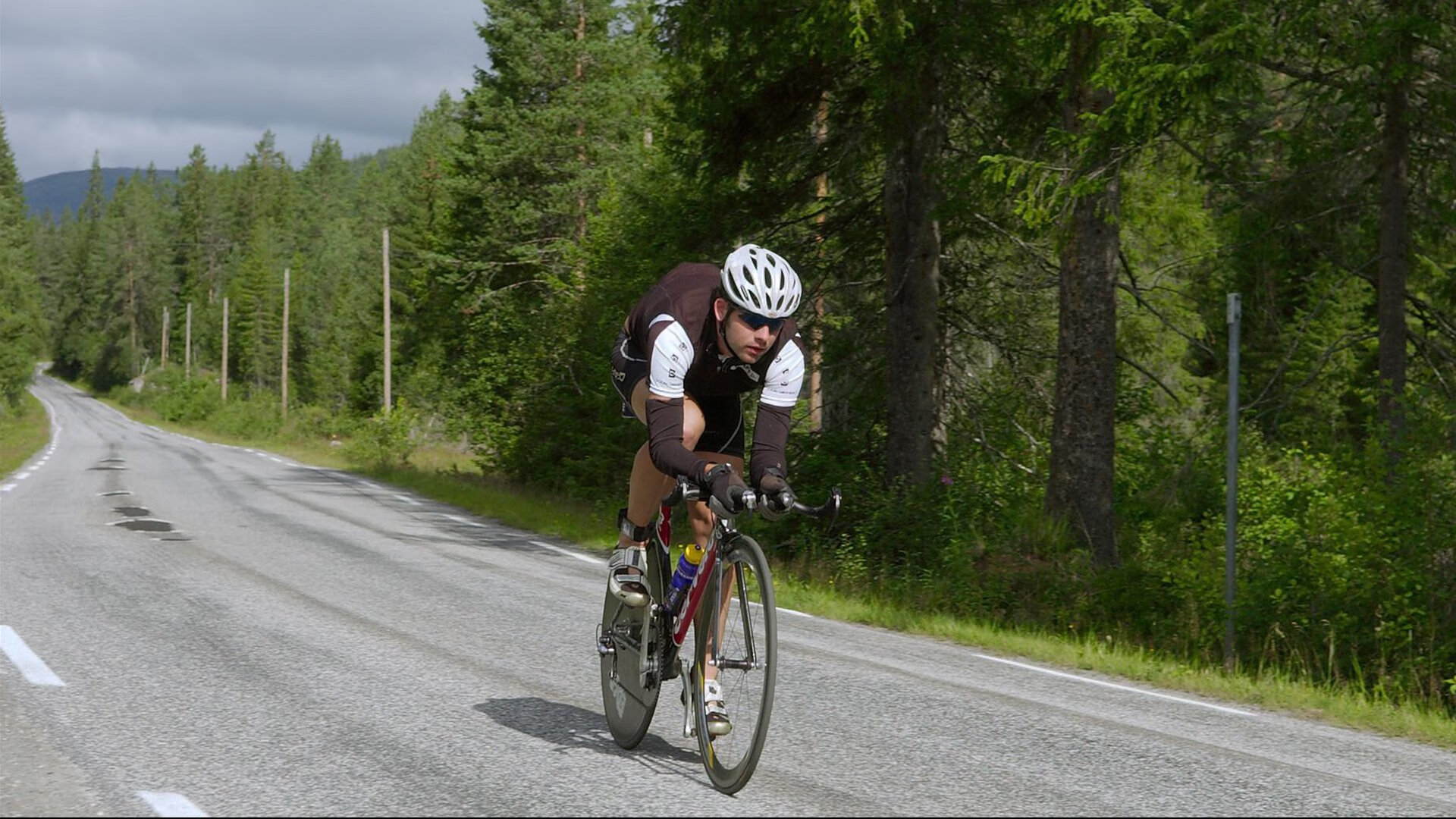 中国篮球如何提升青少年球员的身体素质和技能水平，我国青少年篮球训练现状